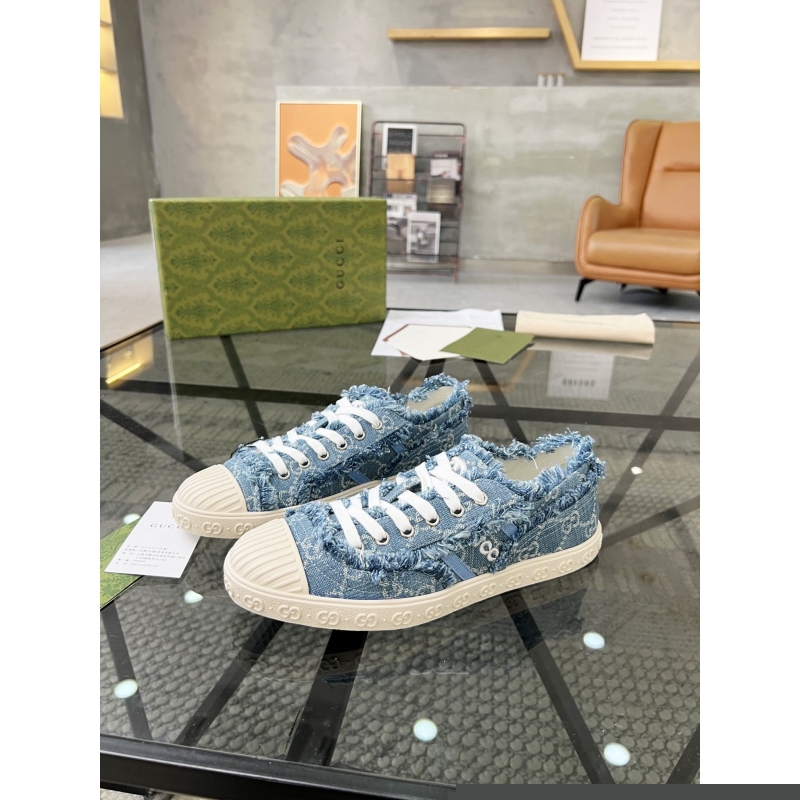 G*u*i casual shoes